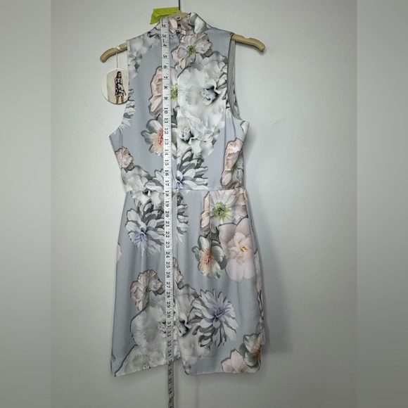 Finders Keepers Floral Mini Dress NWT | Pastel Blue | Size M - Picture 11 of 17